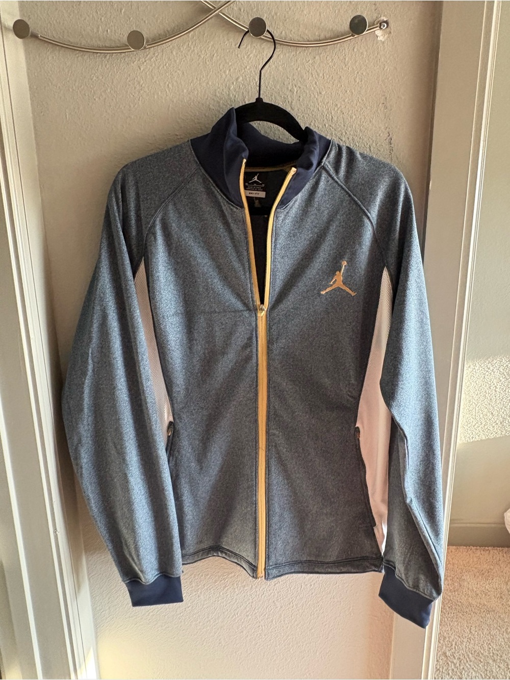 Nike Jordan Men’s Grey Full-Zip Athletic Jacket
